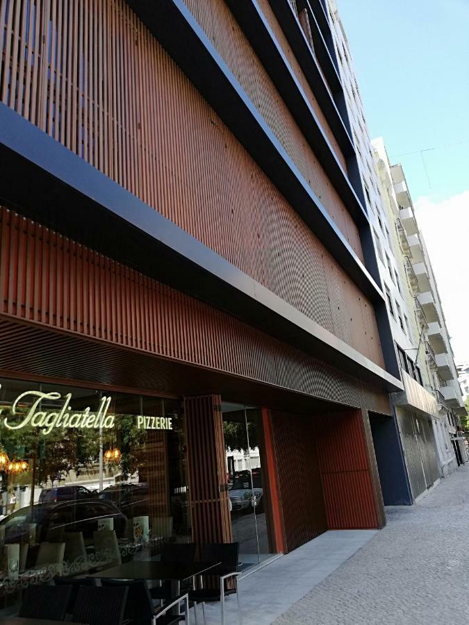 Beautiful Apartment-Campo Pequeno Home Lissabon Buitenkant foto
